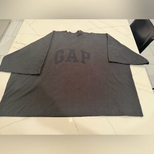 GAP Yeezy Men's Charcoal Tee